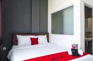 Reddoorz Near Seasons City Mall Джакарта Номер фото