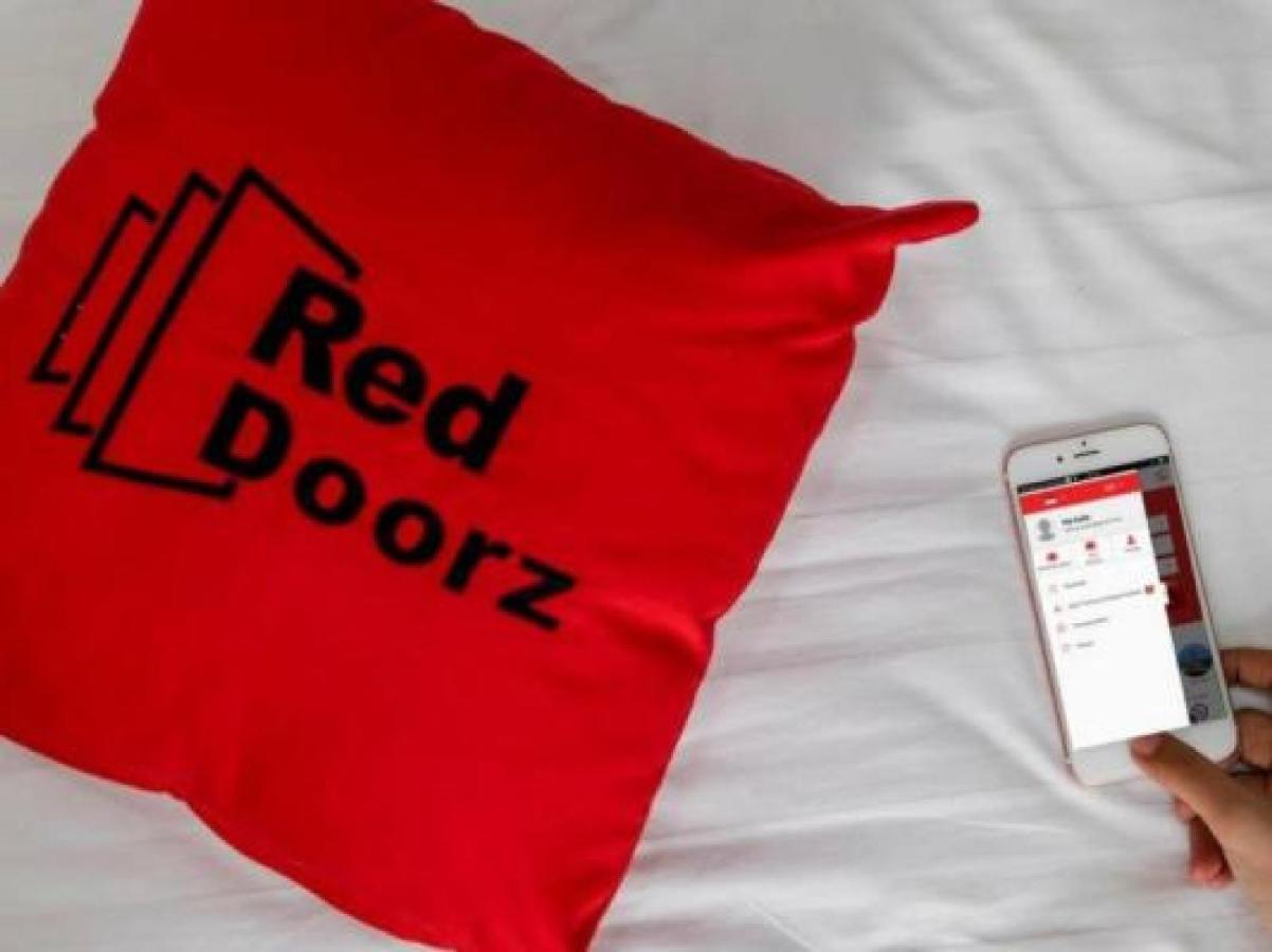 Reddoorz Near Seasons City Mall Джакарта Екстер'єр фото